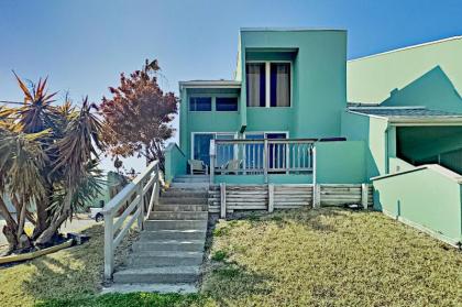 Canal-Front Condo - Boat Dock Pool & 3 Kayaks condo - image 5