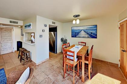 Canal-Front Condo - Boat Dock Pool & 3 Kayaks condo - image 6