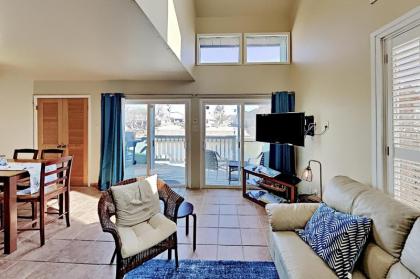 Canal-Front Condo - Boat Dock Pool & 3 Kayaks condo - image 9