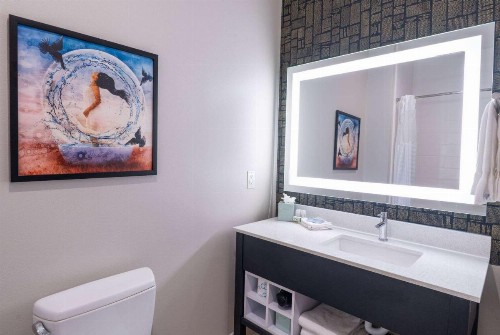 La Quinta Inn & Suites by Wyndham Corpus Christi Southeast - image 43