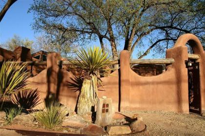 Corrales Retreat - An Irvie Home