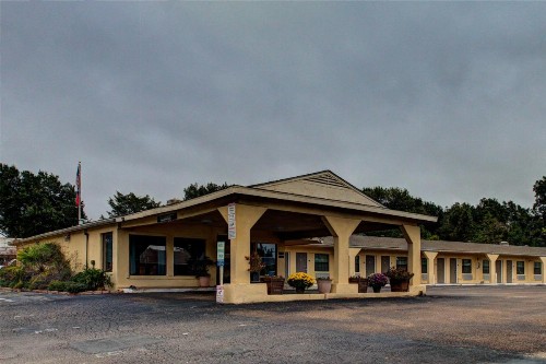 Kingsway Inn Corsicana - image 15