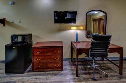 Kingsway Inn Corsicana - image 3
