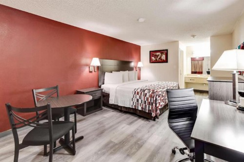 Red Roof Inn Corsicana - image 10