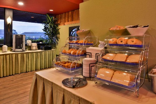 Best Western Corte Madera Inn - image 17