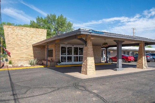 Quality Inn - image 22
