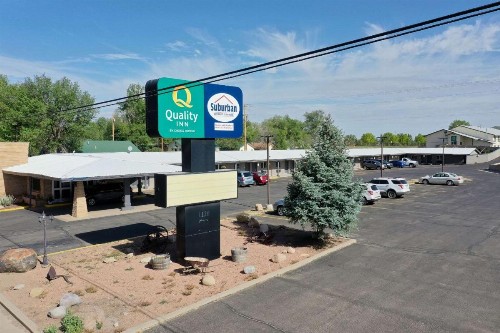 Quality Inn - image 28