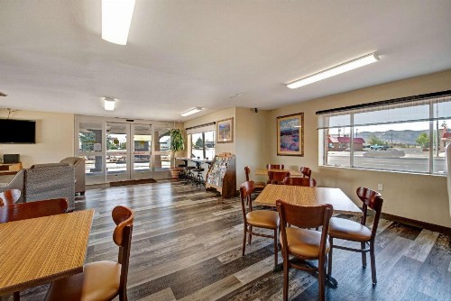 Quality Inn - image 50