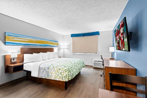 Ramada Hotel & Conference Center by Wyndham Cortland - image 20
