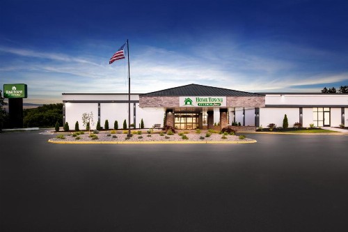 Ramada Hotel & Conference Center by Wyndham Cortland - image 26