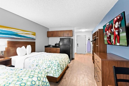 Ramada Hotel & Conference Center by Wyndham Cortland - image 33