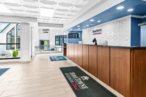 Ramada Hotel & Conference Center by Wyndham Cortland - image 41