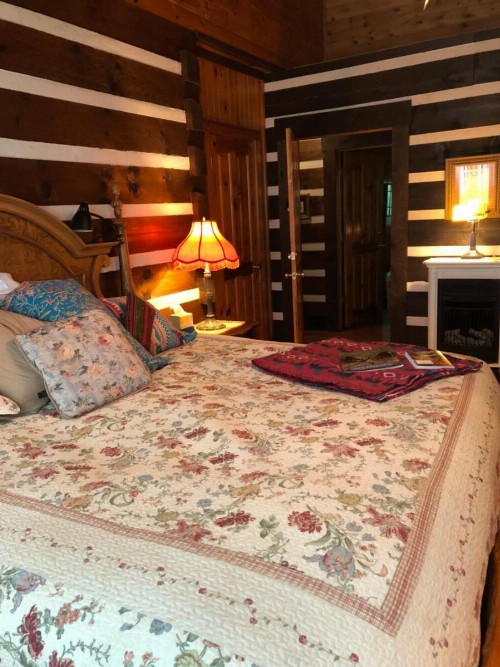 Creekwalk Inn Bed and Breakfast with Cabins - image 6