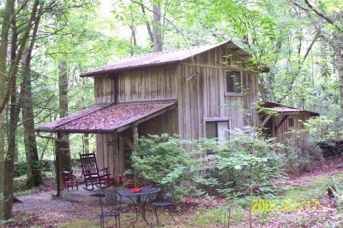 Garden of Eden Cabins - image 12