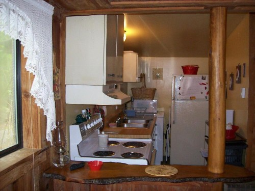 Garden of Eden Cabins - image 3