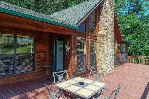 Moosetrax Cabin - image 2
