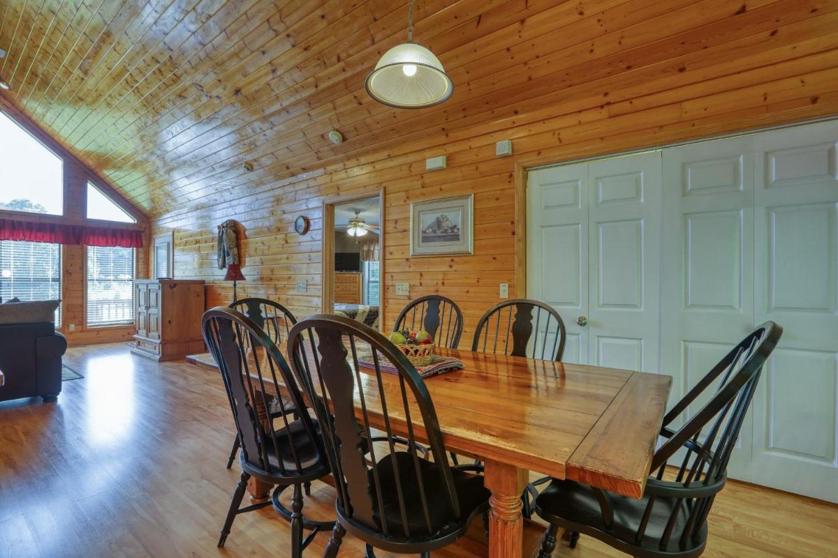 Moosetrax Cabin - image 5