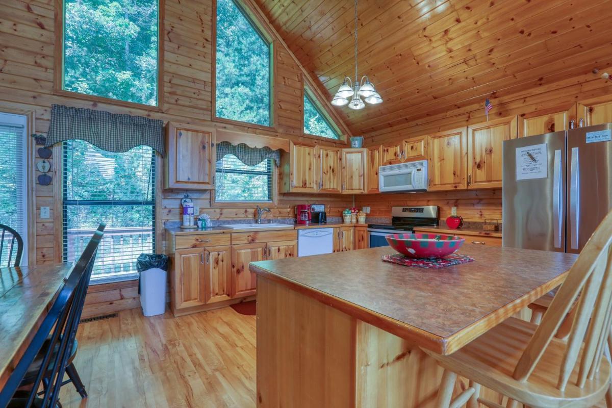 Moosetrax Cabin - image 7