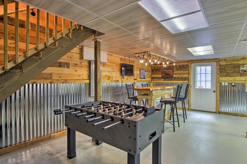 Cosby Cabin with 2 Porches Deck and Game Room! - image 6