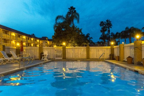 Ramada by Wyndham Costa Mesa/Newport Beach - image 21