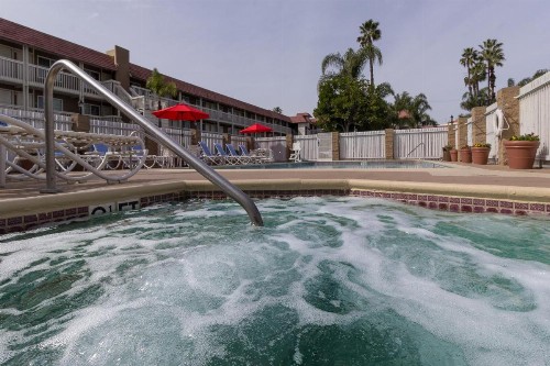 Ramada by Wyndham Costa Mesa/Newport Beach - image 31