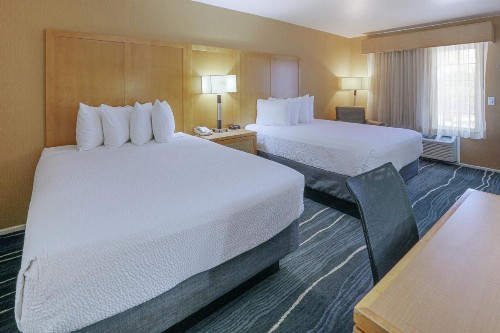 Ramada by Wyndham Costa Mesa/Newport Beach - image 41