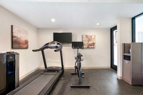 Best Western Plus Newport Mesa Inn - image 19
