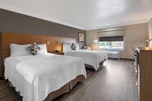 Best Western Plus Newport Mesa Inn - image 48