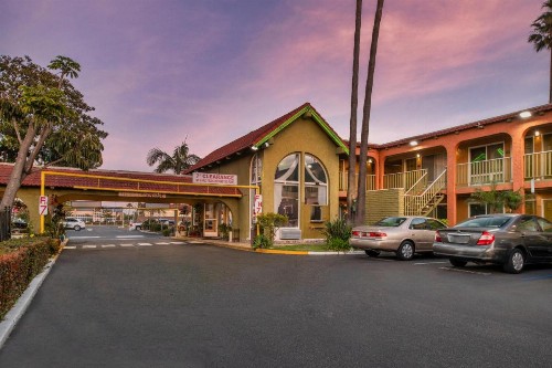 Vagabond Inn Costa Mesa - image 28