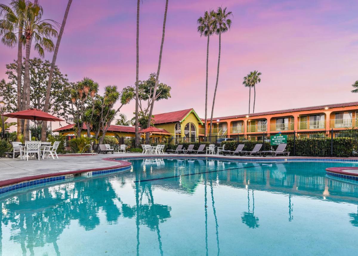 Vagabond Inn Costa Mesa - image 6