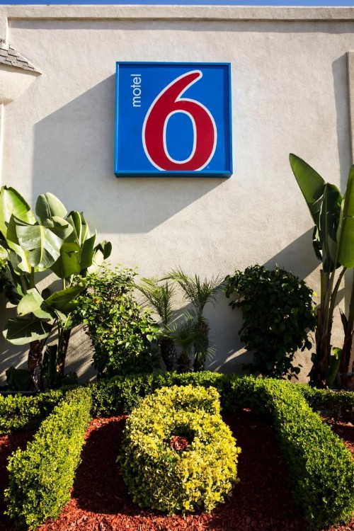 Motel 6-Costa Mesa CA - Newport Beach - image 4