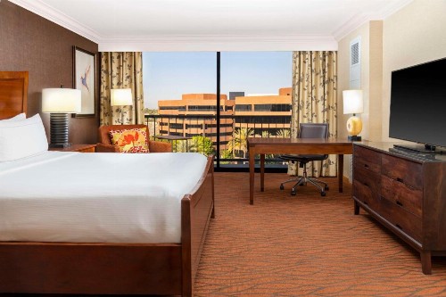 Hilton Orange County/Costa Mesa - image 22