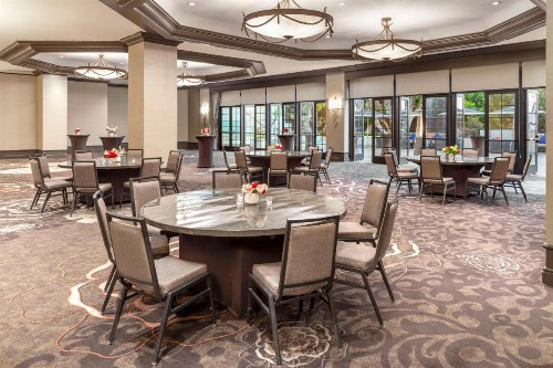 Hilton Orange County/Costa Mesa - image 30