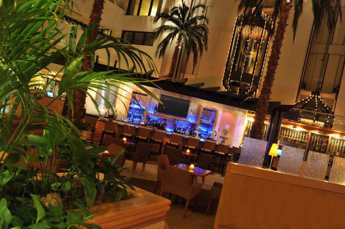 Hilton Orange County/Costa Mesa - image 5