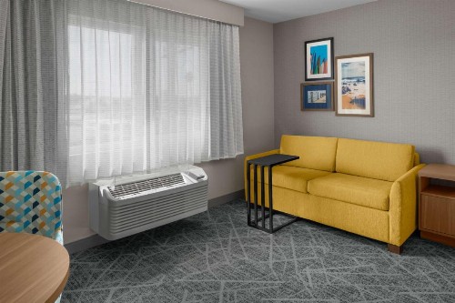 Holiday Inn Express Costa Mesa an IHG Hotel - image 34
