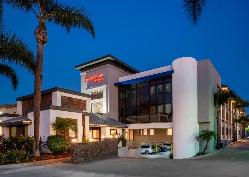 Holiday Inn Express Costa Mesa an IHG Hotel - image 40
