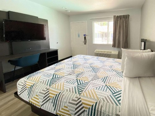 Motel 6-Costa Mesa CA - image 27