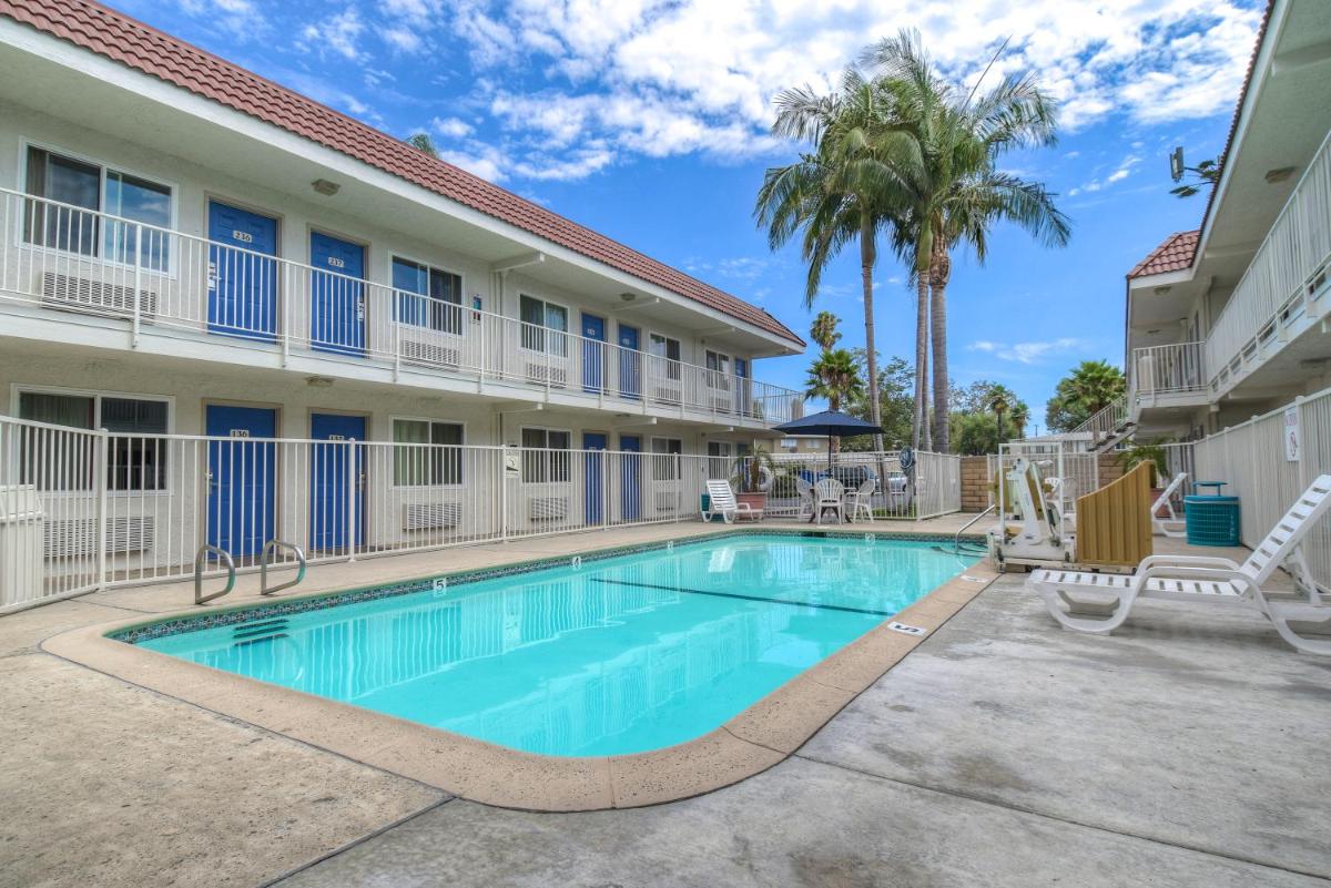 Motel 6-Costa Mesa CA - image 5