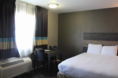Cozy Inn - image 22