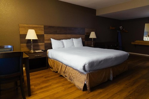 Cozy Inn - image 34