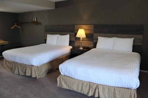 Cozy Inn - image 40