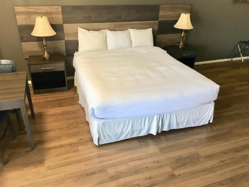 Cozy Inn - image 9