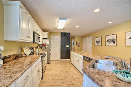 No Wake Zone Pickwick Home with Patio in Counce! - image 10