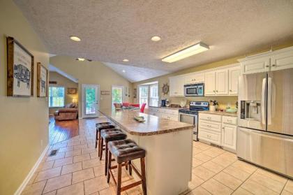 No Wake Zone Pickwick Home with Patio in Counce! - image 7