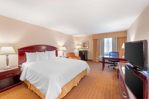 Best Western Plus West Covina Inn - image 16