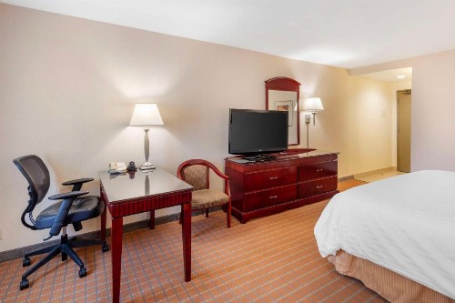 Best Western Plus West Covina Inn - image 18