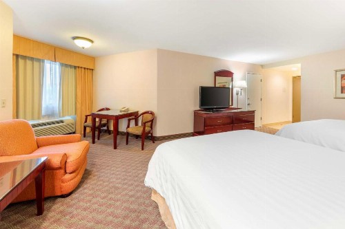 Best Western Plus West Covina Inn - image 26