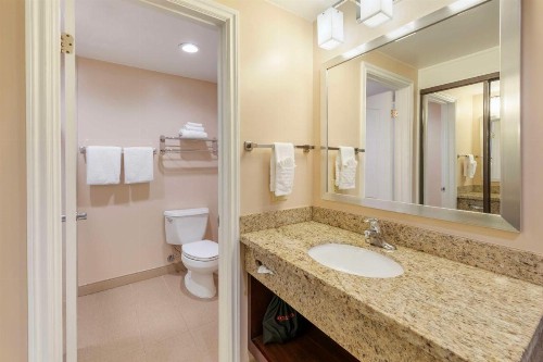 Best Western Plus West Covina Inn - image 42