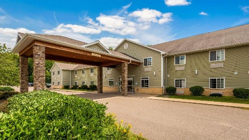 Best Western Crandon Inn & Suites