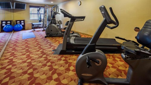 Best Western Crandon Inn & Suites - image 15